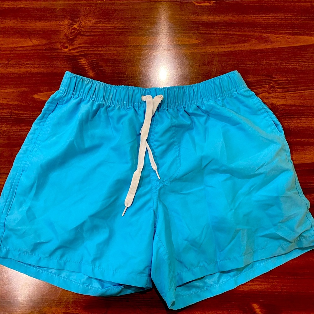 Men’s swim trunks